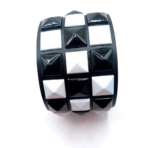Skater Black + White 3 Row Studded Vegan Leather Bracelet New - Picture 4 of 9